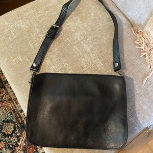Patricia Nash leather purse